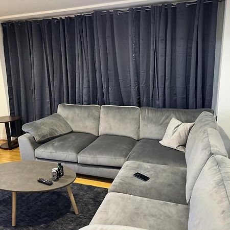 Luxury Apartments Dagenham Buitenkant foto