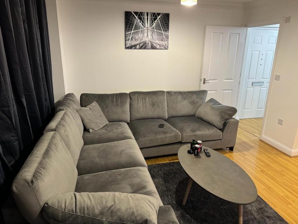 Luxury Apartments Dagenham Buitenkant foto