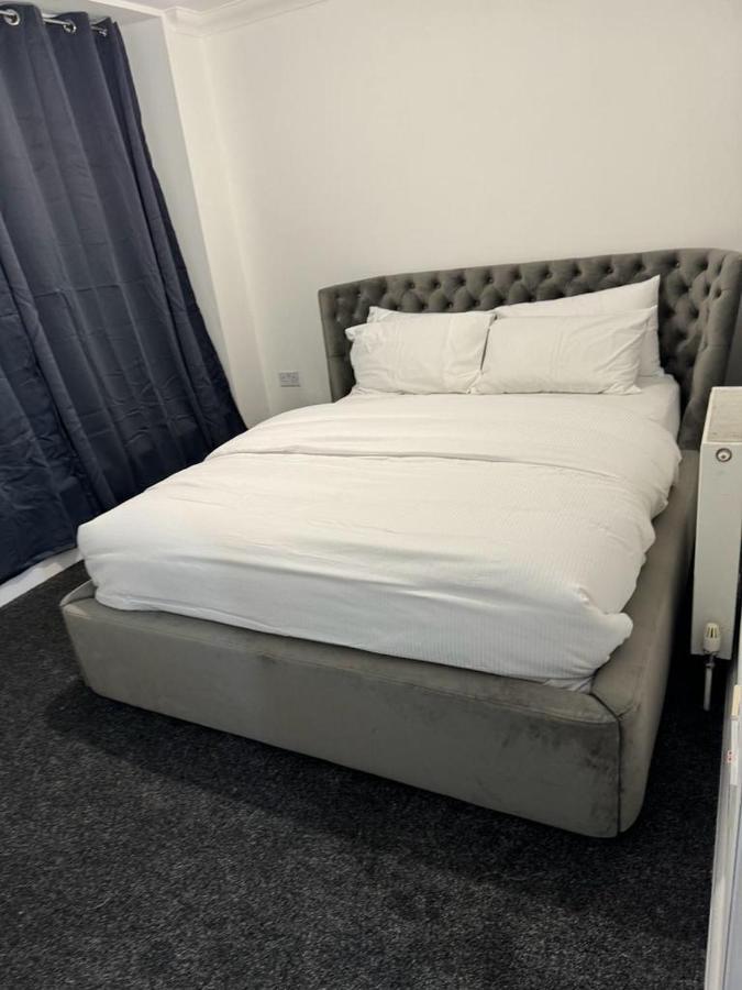 Luxury Apartments Dagenham Buitenkant foto