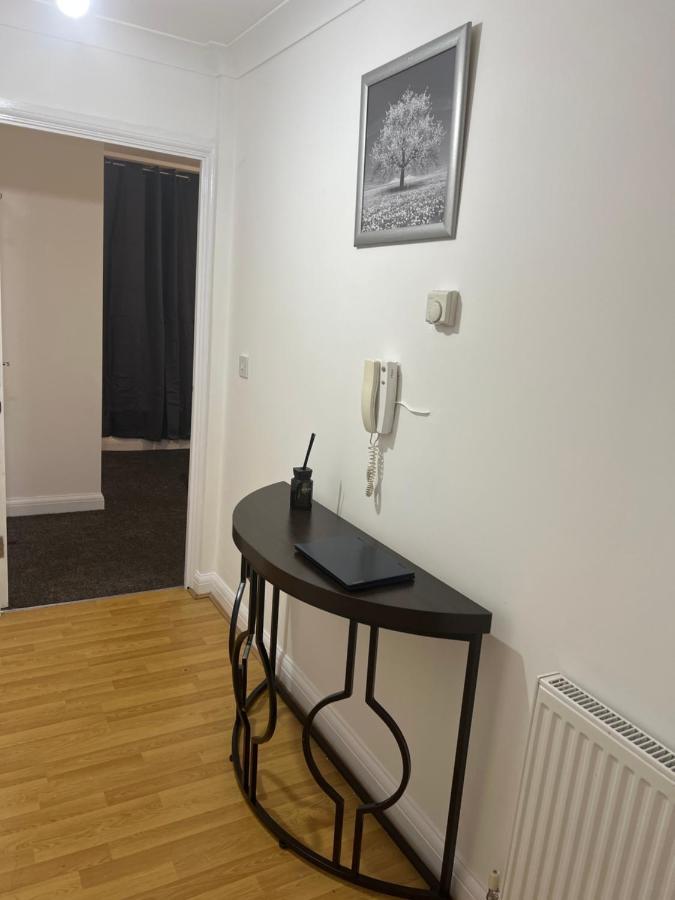 Luxury Apartments Dagenham Buitenkant foto