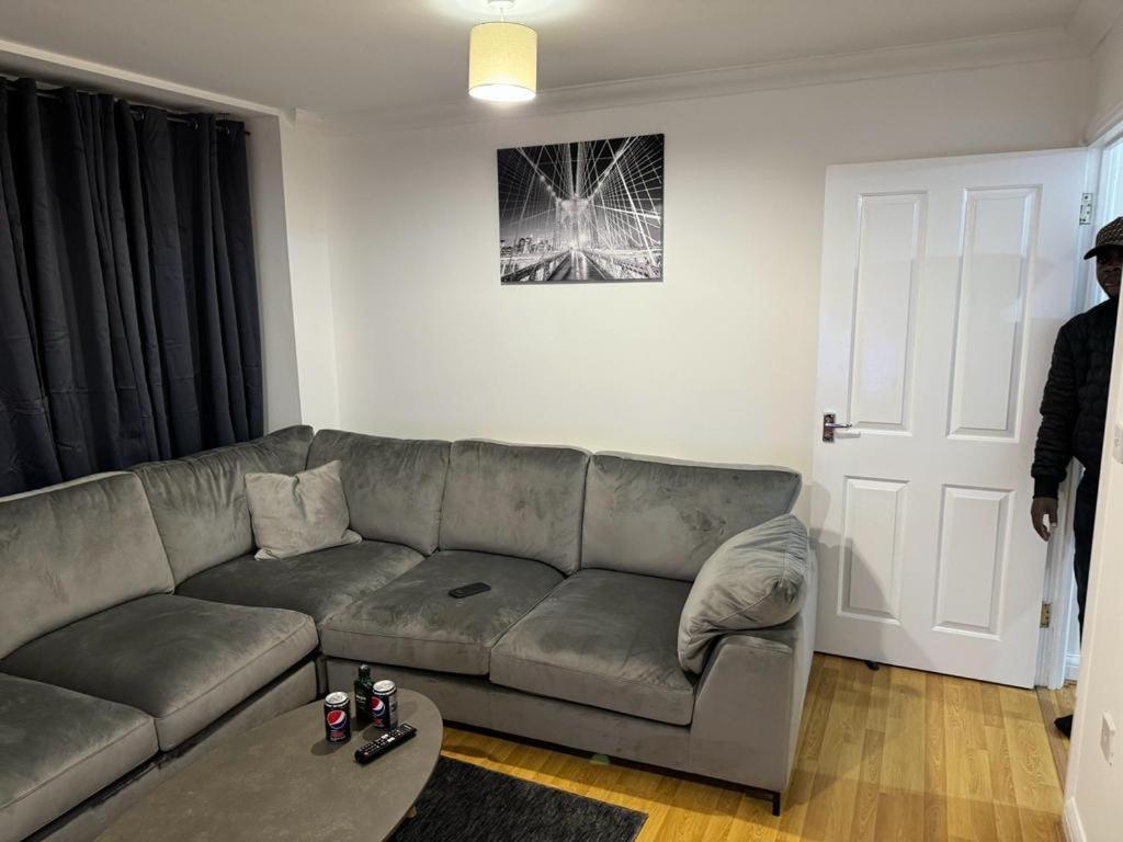 Luxury Apartments Dagenham Buitenkant foto