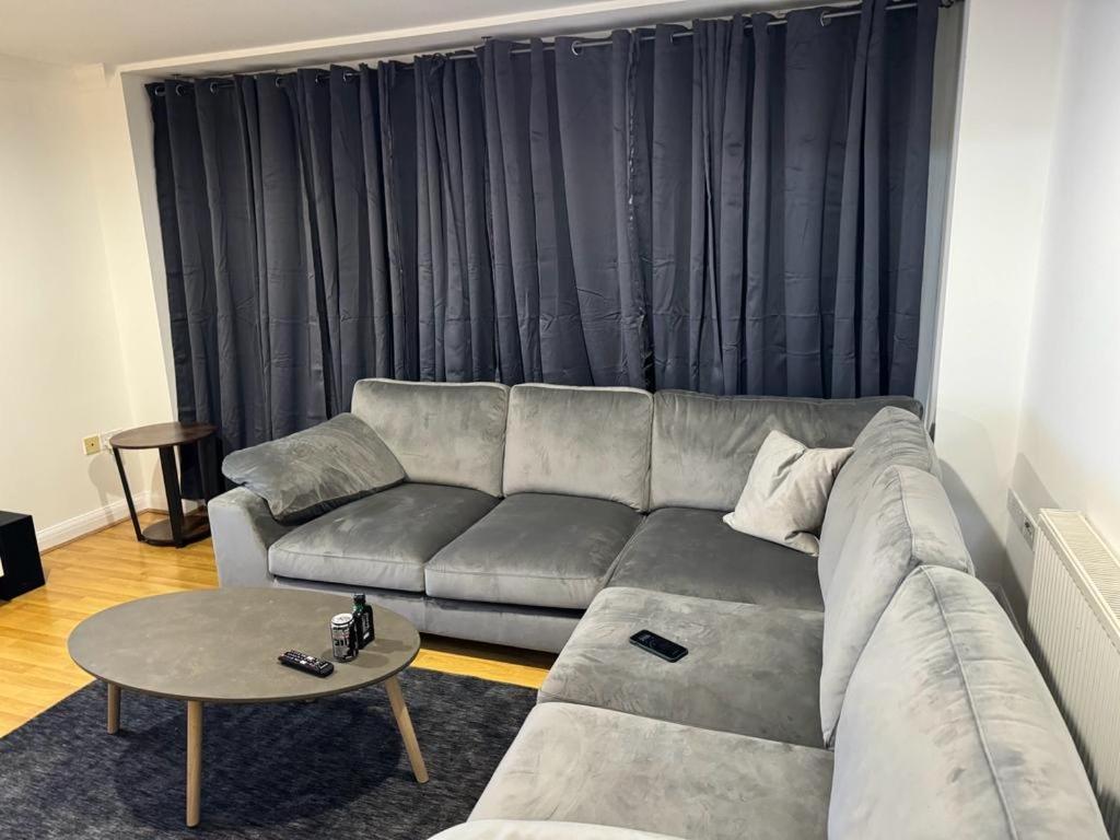 Luxury Apartments Dagenham Buitenkant foto
