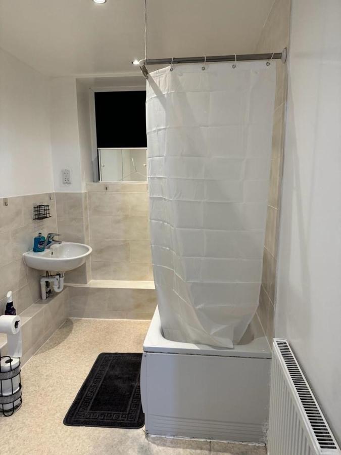 Luxury Apartments Dagenham Buitenkant foto